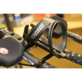 Triathlon Trinkflaschen Halter auf Aerolenker